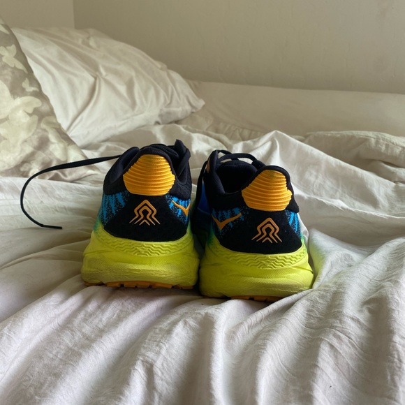 Hoka One One - Picture 3 of 7